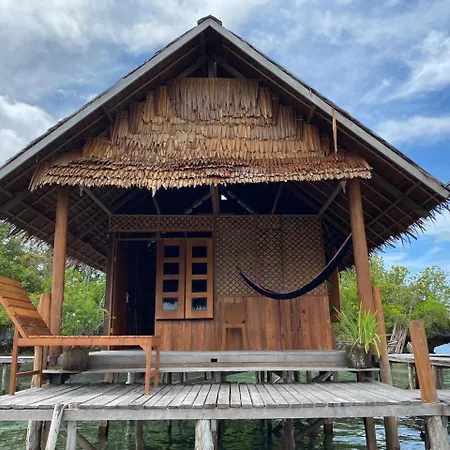 Indos Homestay-Raja Ampat Besir Exterior photo