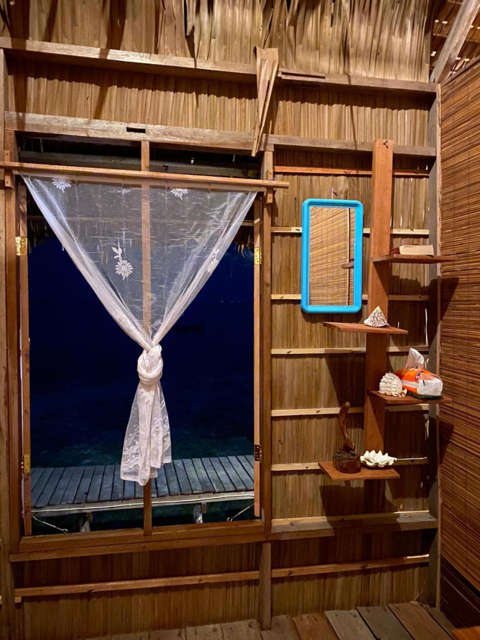 Indos Homestay-raja Ampat Holiday home *